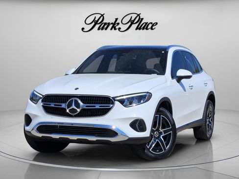 Certified 2026 Mercedes-Benz GLC 300 4MATIC image 1