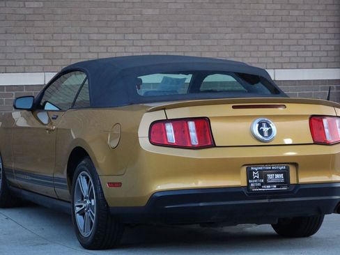 Used 2010 Ford Mustang Convertible RWD image 16