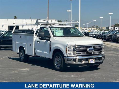 New 2025 Ford F350 XL w/ XL Chrome Package RWD image 7