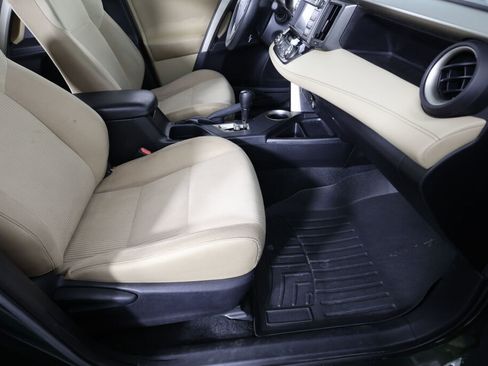 Used 2013 Toyota RAV4 XLE image 26