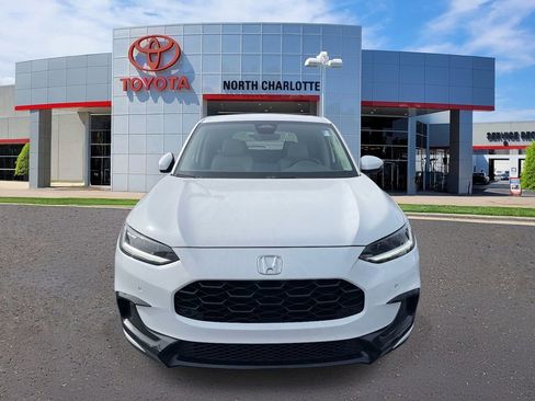 Used 2023 Honda HR-V EX-L image 5