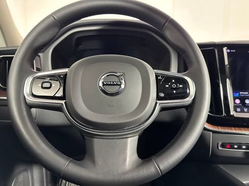 Used 2023 Volvo XC60 B5 Plus AWD/4WD image 34
