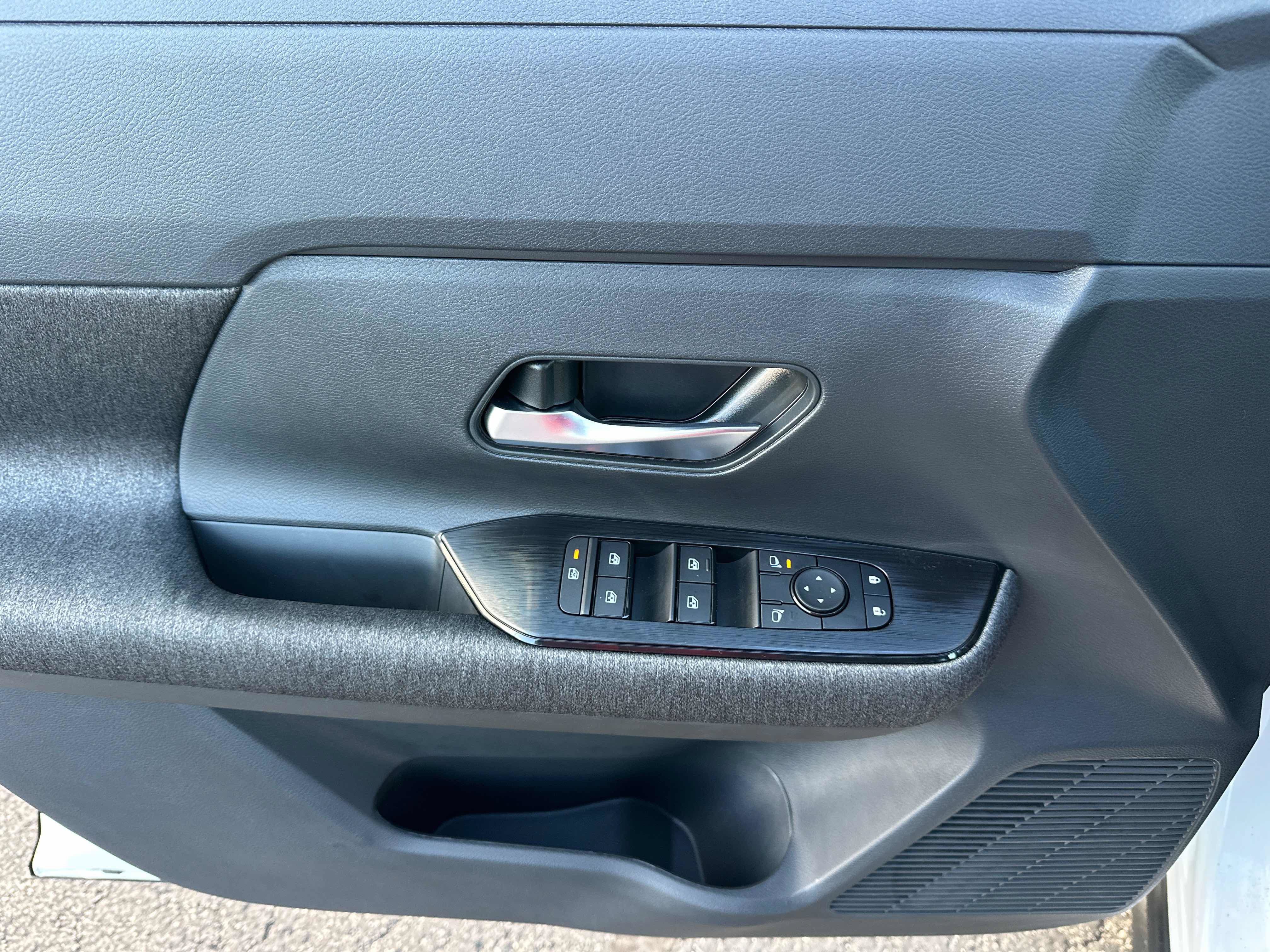 New 2027 Nissan Kicks SV AWD/4WD image 17