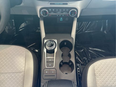 Certified 2023 Ford Escape Active AWD/4WD image 10
