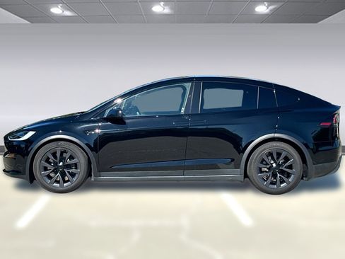 Used 2024 Tesla Model X AWD/4WD image 2