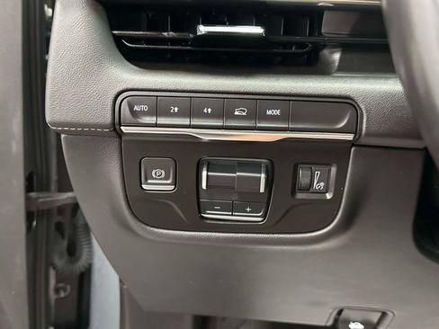 Used 2022 Cadillac Escalade ESV Sport AWD/4WD image 33