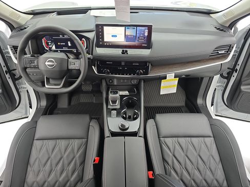 New 2026 Nissan Rogue Platinum w/ Platinum Premium Package AWD/4WD image 9