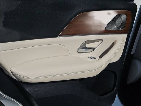 Used 2022 Mercedes-Benz GLE 350 image 15