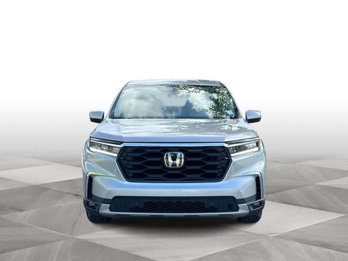 Used 2024 Honda Pilot EX-L image 3
