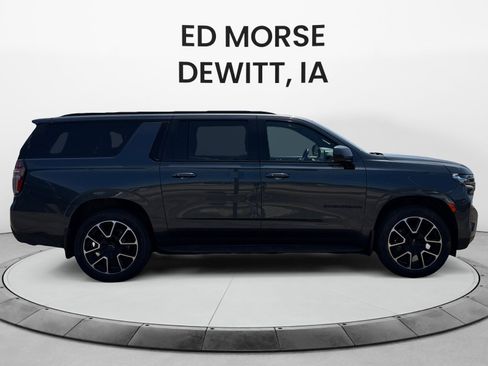 Used 2021 Chevrolet Suburban RST w/ Rear Media and Nav Package AWD/4WD image 6