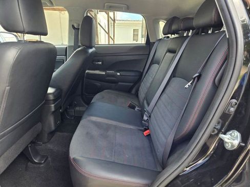 Used 2025 Mitsubishi Outlander Sport AWD image 25
