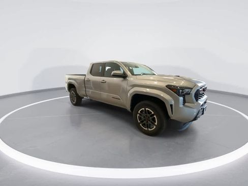 Certified 2026 Toyota Tacoma TRD Sport AWD/4WD image 2