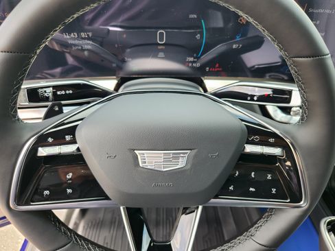 New 2025 Cadillac Lyriq Sport image 33