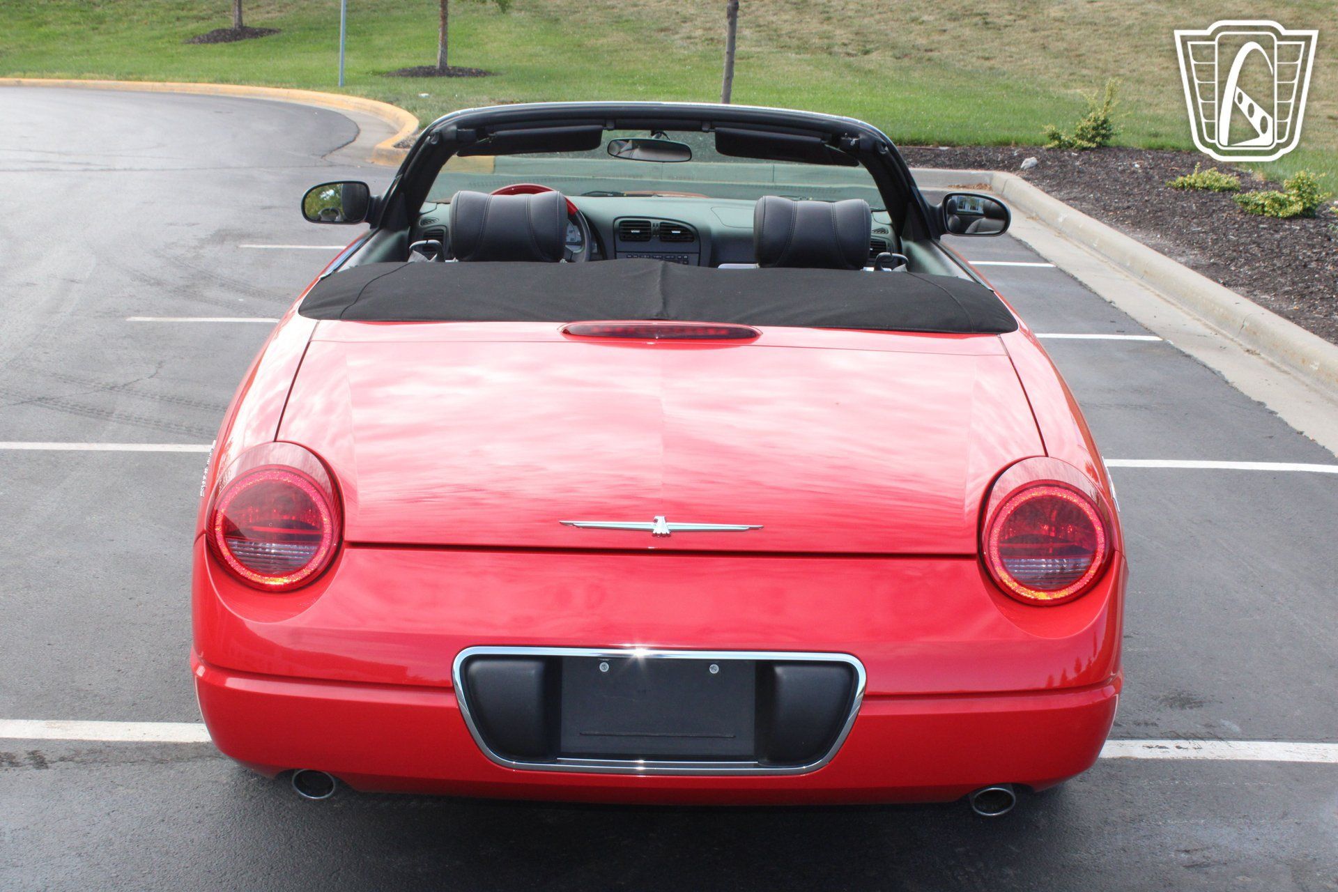 Used 2002 Ford Thunderbird RWD image 4