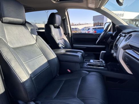 Used 2016 Toyota Tundra Limited w/ Limited Premium Package image 24