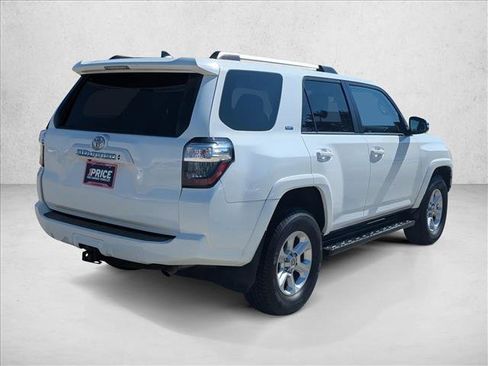 Used 2022 Toyota 4Runner SR5 Premium image 5