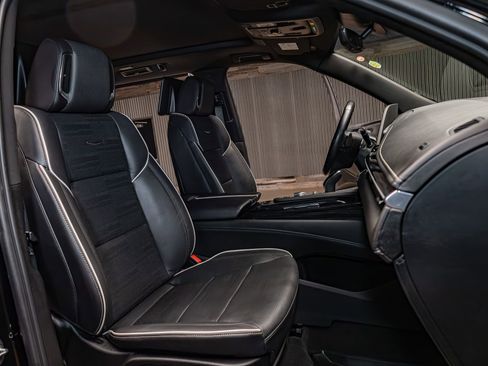 Used 2023 Cadillac Escalade Sport w/ Touring Package image 29