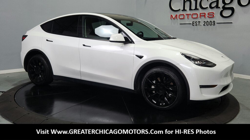 Used 2022 Tesla Model Y Long Range AWD/4WD image 2