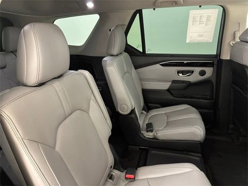 Used 2024 Honda Pilot EX-L image 16