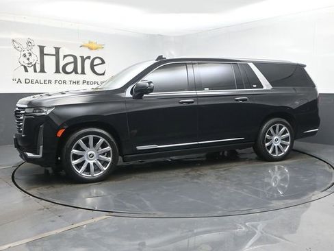 Used 2024 Cadillac Escalade ESV Premium Luxury Platinum image 34
