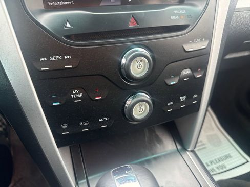 Used 2012 Ford Explorer XLT AWD/4WD image 37