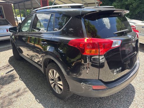 Used 2014 Toyota RAV4 XLE AWD/4WD image 8