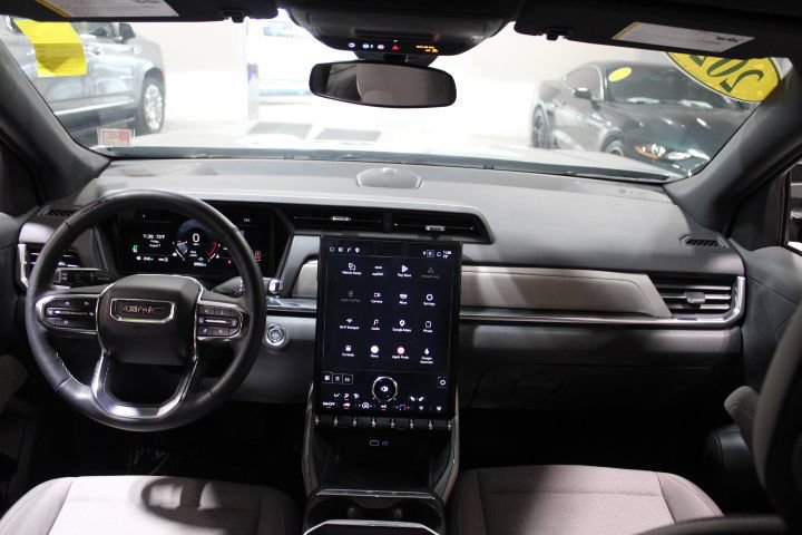 Used 2025 GMC Terrain Elevation AWD/4WD image 2