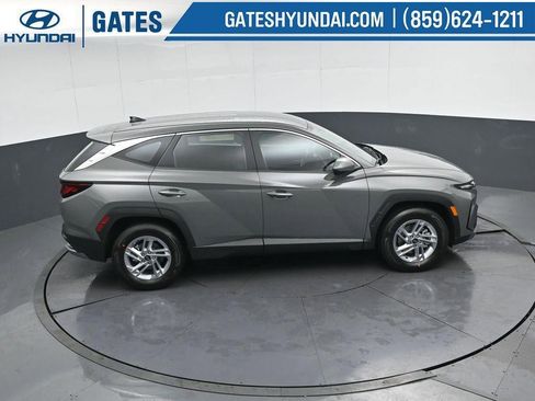 New 2026 Hyundai Tucson SE image 45
