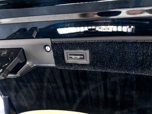 Used 2013 Rolls-Royce Phantom Sedan RWD image 66
