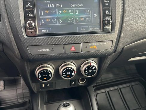 Used 2023 Mitsubishi Outlander Sport ES AWD/4WD image 13