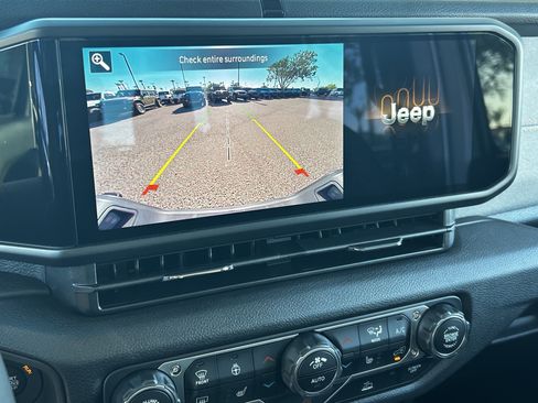 New 2025 Jeep Gladiator Sport AWD/4WD image 21