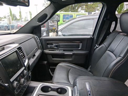Used 2017 RAM 1500 Limited AWD/4WD image 11