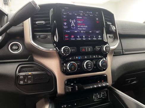Used 2019 RAM 2500 Laramie AWD/4WD image 26