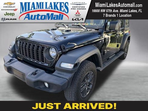 Used 2024 Jeep Wrangler Unlimited Sport AWD/4WD image 1