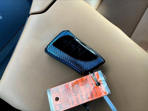 Used 2023 Lexus ES 350 w/ Premium Package image 12