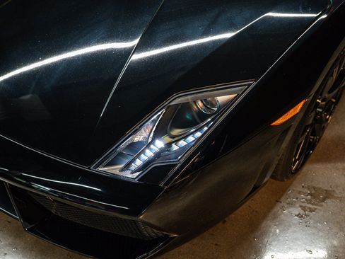 Used 2011 Lamborghini Gallardo LP 560-4 AWD/4WD image 12