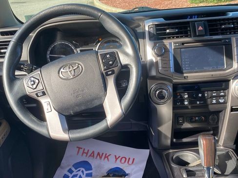 Used 2015 Toyota 4Runner Limited image 8