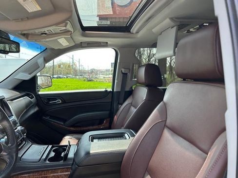 Used 2020 Chevrolet Tahoe Premier w/ Premier Plus Edition image 12