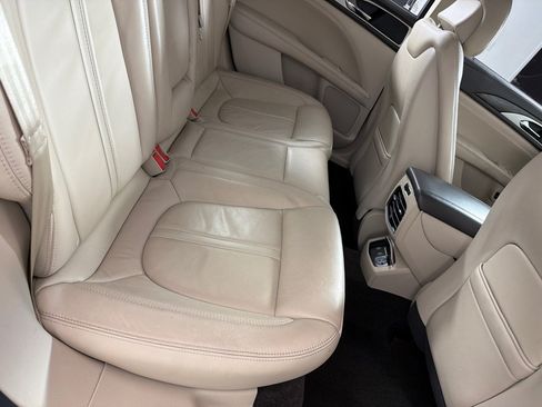 Used 2017 Lincoln MKZ Select w/ Technology Package FWD image 19
