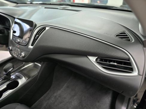 Used 2024 Chevrolet Malibu LT image 31