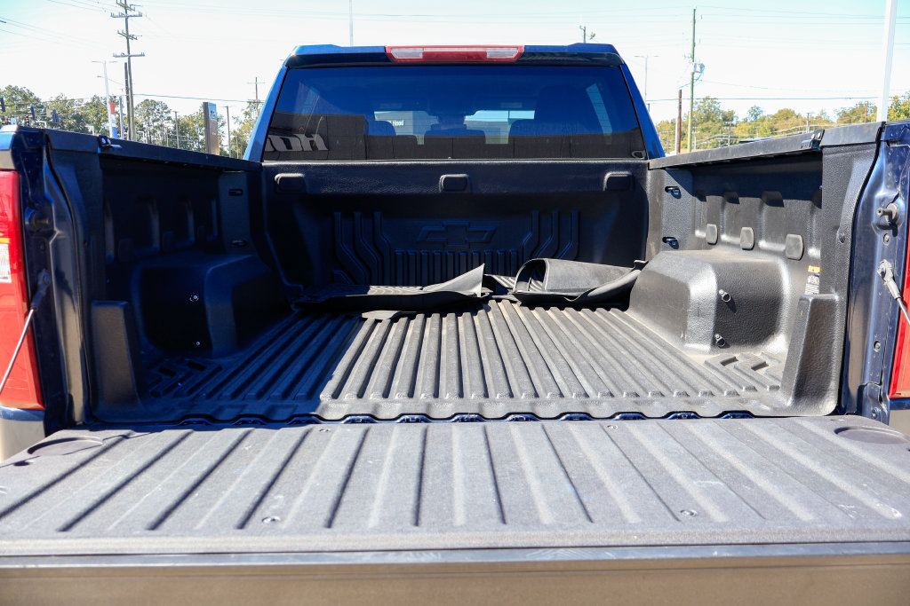 Used 2023 Chevrolet Silverado 1500 RST w/ LPO, Dark Essentials Package RWD image 25