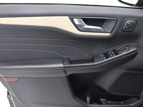 Used 2022 Ford Escape Titanium w/ Titanium Elite Package image 14