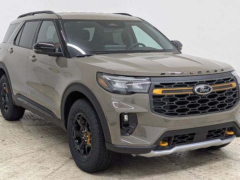 New 2026 Ford Explorer Tremor w/ Tremor Convenience Package image 6