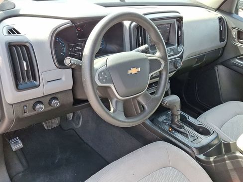 Used 2020 Chevrolet Colorado W/T w/ WT Convenience Package AWD/4WD image 16