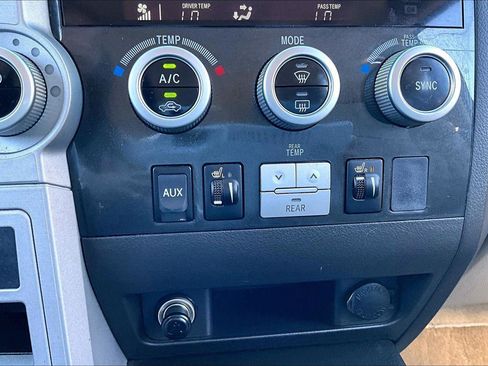 Used 2008 Toyota Sequoia Limited image 30