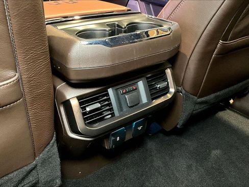 Used 2025 Ford F150 King Ranch w/ FX4 Off-Road Package AWD/4WD image 12