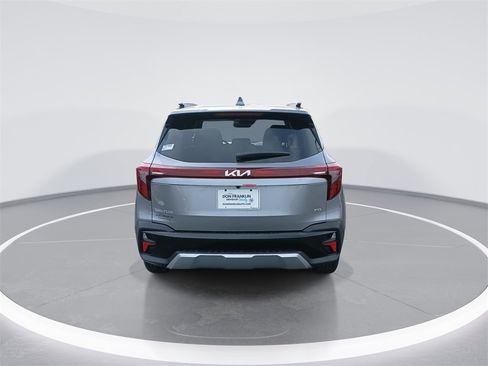 New 2026 Kia Seltos S image 7