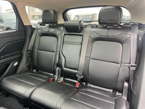 Used 2023 Lincoln Corsair AWD w/ Equipment Group 101A image 13