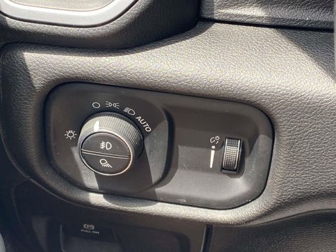 Used 2021 RAM 1500 Big Horn AWD/4WD image 29
