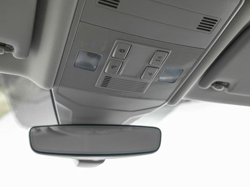 Used 2025 Volkswagen Jetta S image 26